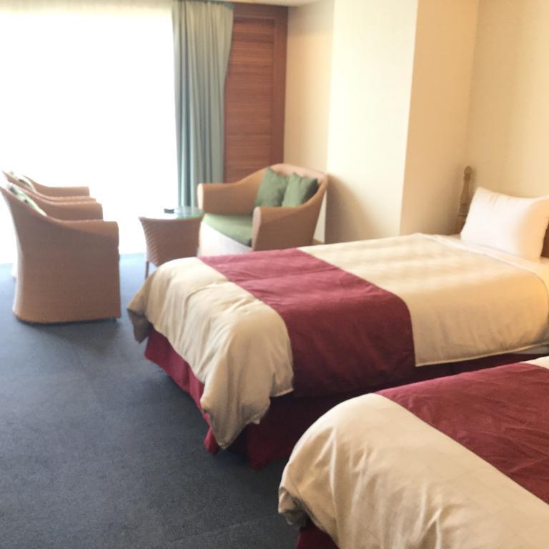 Resort Hotel Bel Paraiso Nakijin Habitación foto